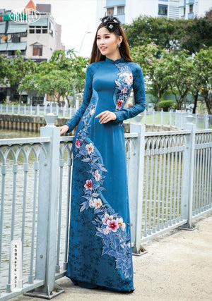 Made-to-measure ao dai by Mark&Vy using high quality, Thai Tuan fabric. Eye-catching floral motif.