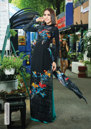 Made-to-measure ao dai by Mark&Vy using high quality, Thai Tuan fabric. Artistic, stylized, floral motif.