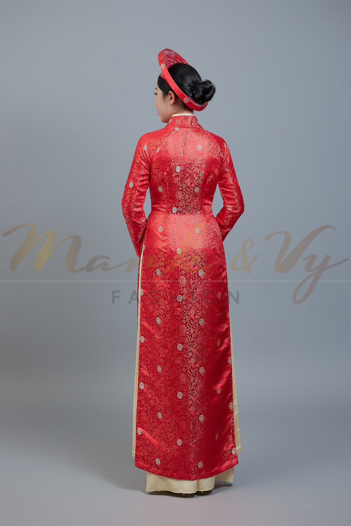Wedding ao dai, Vietnamese long dress and traditional robe in red and champagne color