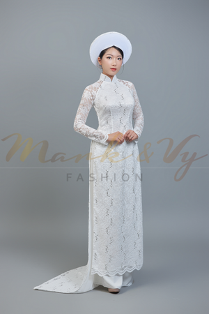 Wedding ao dai. Vietnamese long dress in spectacular white lace.