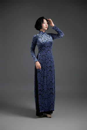 Elegant Midnight Blue Velvet Áo Dài with Damask Pattern