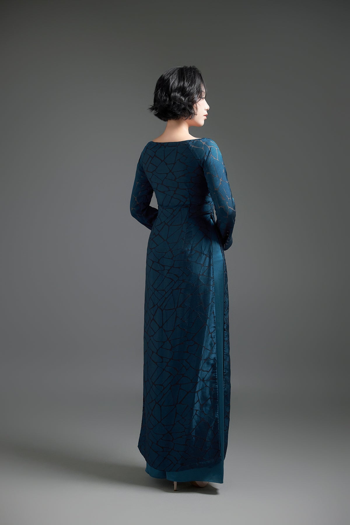 Teal Ao Dai with Cracked Detailing