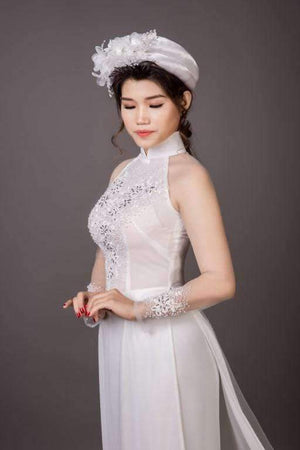 Mark&Vy Ao Dai ONLY US SIZE 4 - White wedding ao dai with long train. Beautiful details including hand beading.