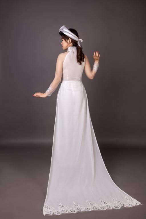 Mark&Vy Ao Dai ONLY US SIZE 4 - White wedding ao dai with long train. Beautiful details including hand beading.