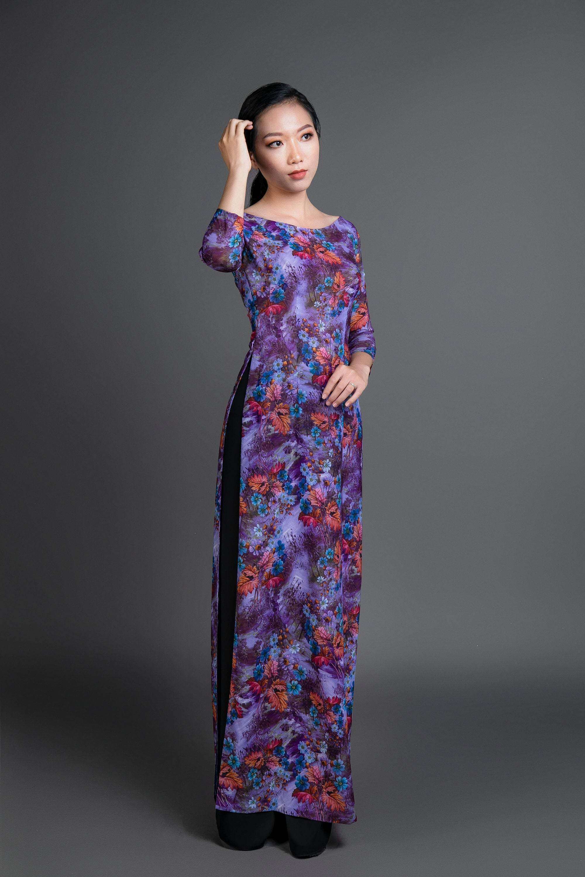 Custom ao dai dresses online. Quality Vietnamese traditional